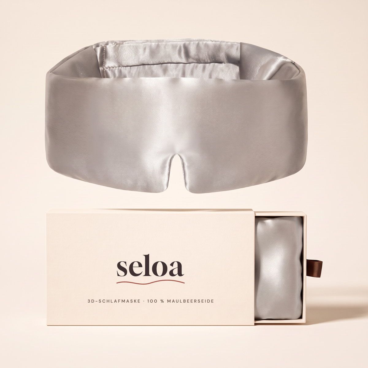 Seloa 3D-Schlafmaske aus Maulbeerseide in Silber mit Geschenkbox